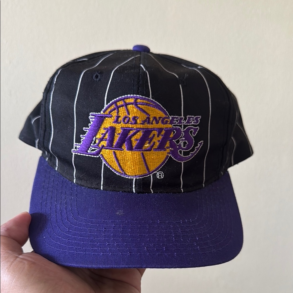 Los Angeles Lakers Black and Purple Cap Snapback Hat
